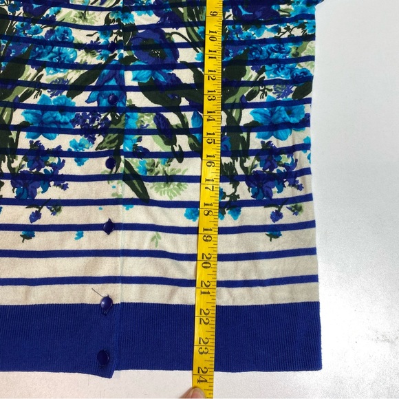 TALBOTS Womens Cardigan Blue Floral Print Button Front Cotton Blend Sz M - Picture 6 of 7